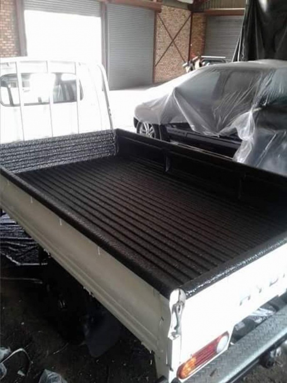 Hyundai H100 rubberising