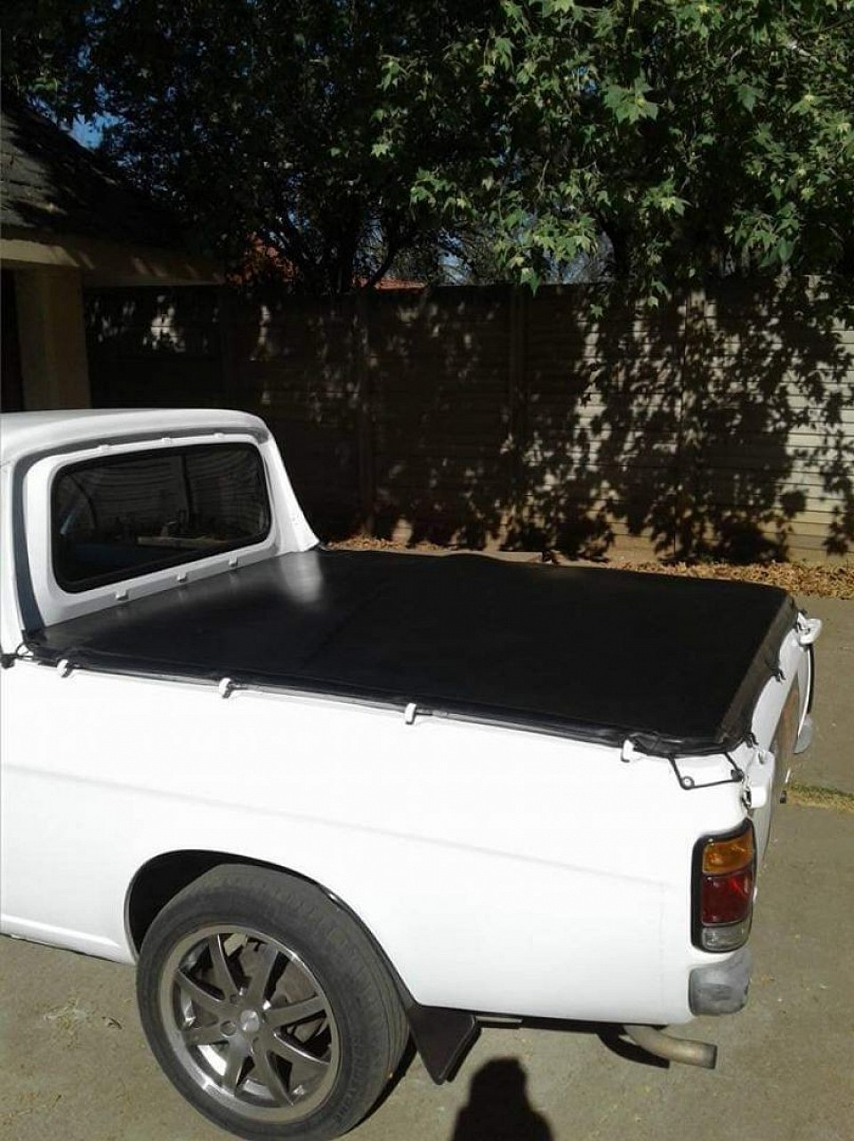 NISSAN 1400